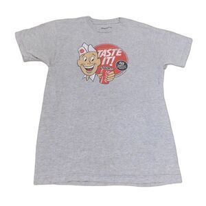 Coca Cola T Shirt 63 Flavors Worldwide Sz. L Grey Front Back Graphics